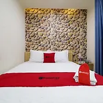 Reddoorz Minh Thu Hotel Cong Lo