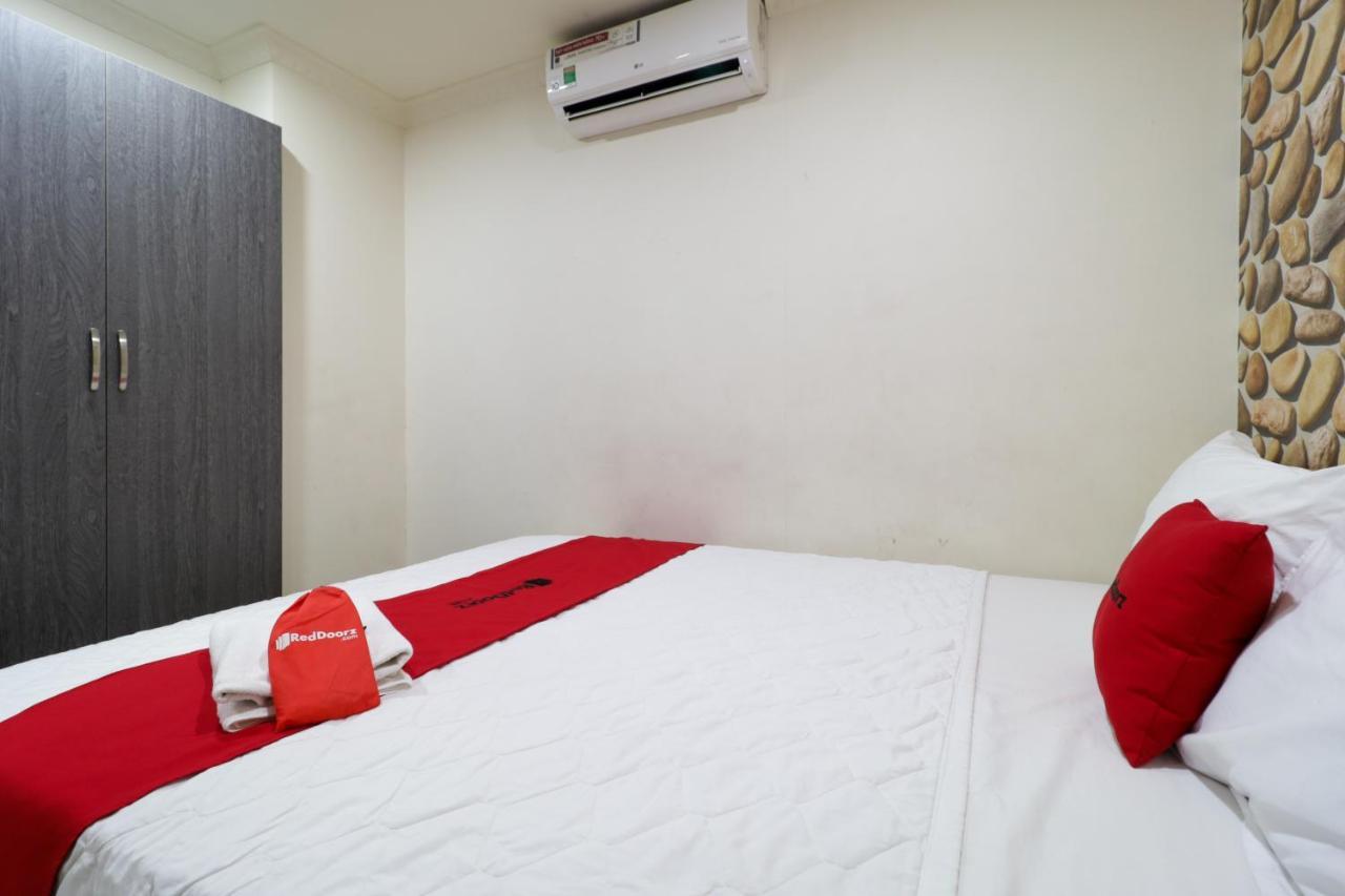 Reddoorz Minh Thu Cong Lo Hotel